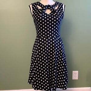Pretty polka dot dress!